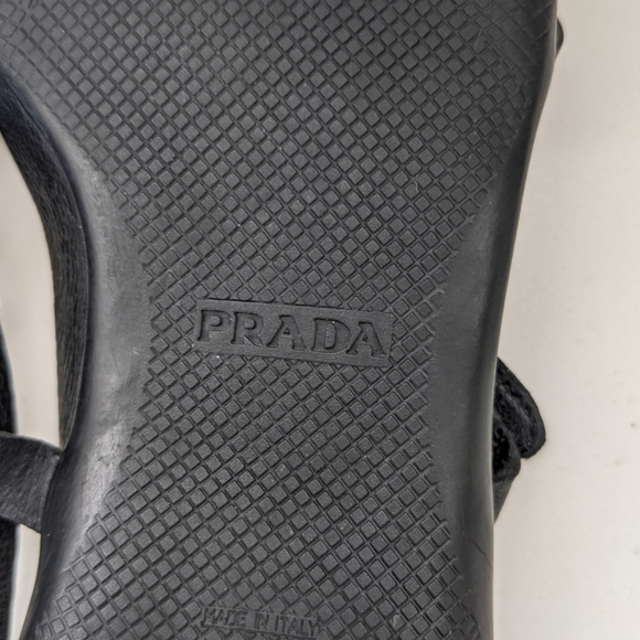 PRADA black nappa leather buckle strappy sandals - Picture 5 of 12